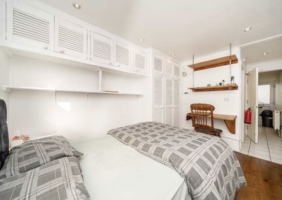 Blanchedowne, SE5 8HL, London - Photo 1