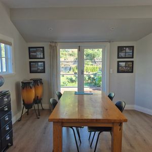 Hillsborough, 3 bedrooms - Photo 2