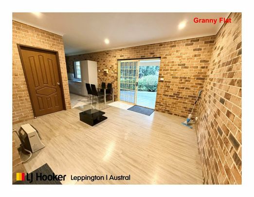 MAKE YOURSELF AT HOME - Photo 1