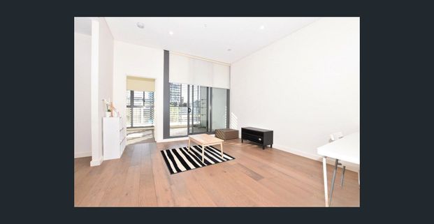 Waterloo 1 Bedroom Apartment For Lease - Photo 1