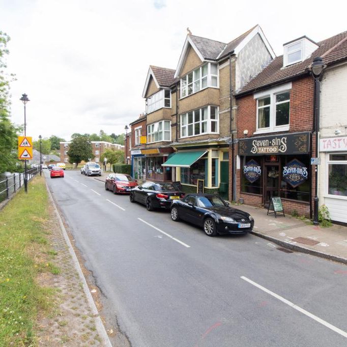 Riverside,Bishopstoke,Eastleigh - Photo 1