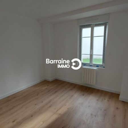 Location appartement à Landivisiau, 2 pièces 33.44m² - Photo 3