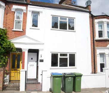 Price £1,600 pcm - Available Now - Unfurnished - Photo 1