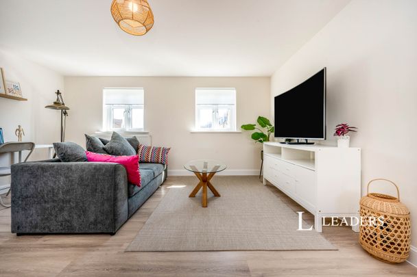 2 bedroom maisonette to rent Lapwing Road, Wixams, Bedford, Bedfordshire, MK42 - Photo 1