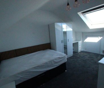 6 bedroom semi-detached house to rent - Photo 6