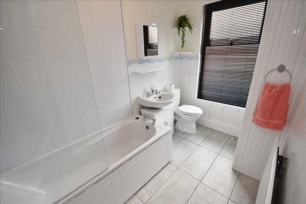 2 bedroom detached house to rent - Photo 1