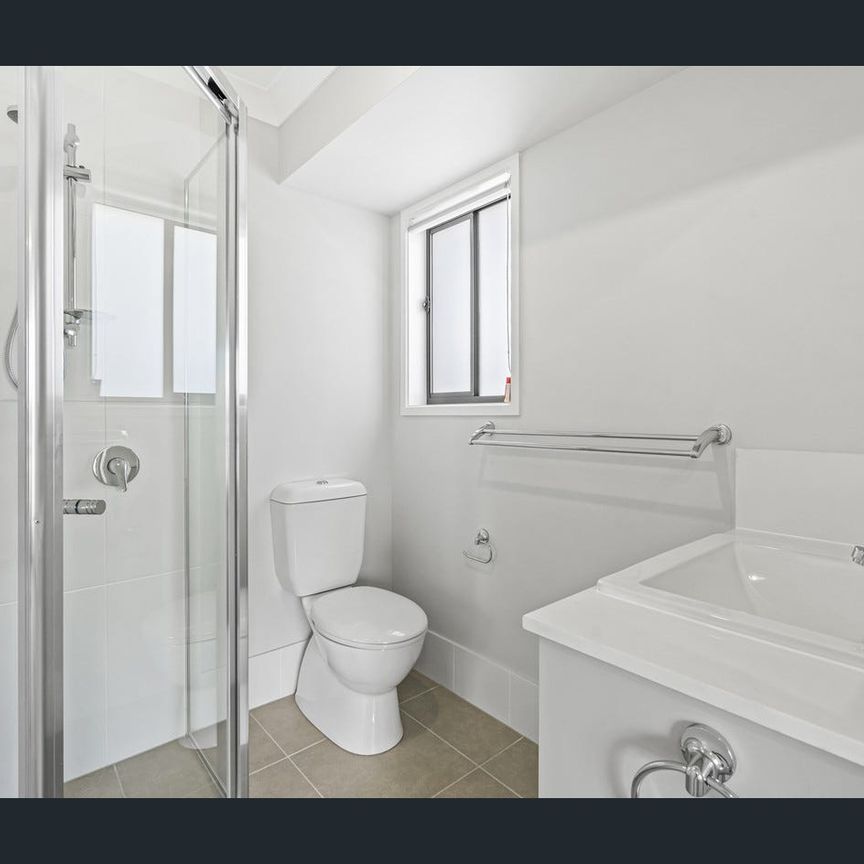 Apply Now! - Photo 1