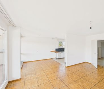 Coup de cSur : Appartement de 3,5 pièces dans quartier calme avec p... - Photo 2