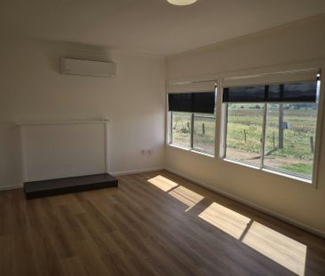 Cottage 5/116 Montavella Road - Photo 1