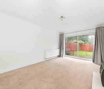 2 bedroom maisonette to rent - Photo 3