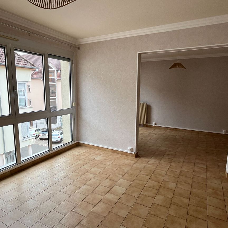 Location Appartement 5 pièces 90m² - Photo 1