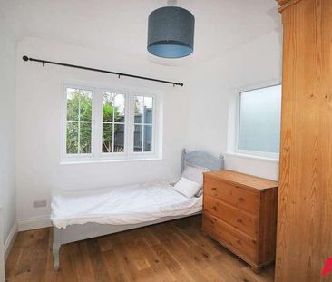 Days Lane, Pilgrims Hatch, CM15 - Photo 5