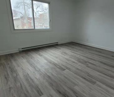 2105 Av. Beaconsfield Montréal (Côte-des-Neiges, QC H4A - Photo 5