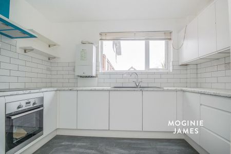 2 bedroom flat to rent - Photo 5