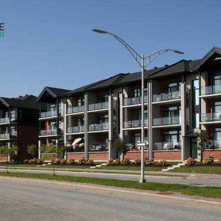 Appartement 5 ½ + (Style Condo) sur deux étages - Quartier Équestre Sherbrooke - Photo 4