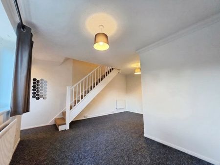 Hillfields, Dereham, NR19 1UE - Photo 4