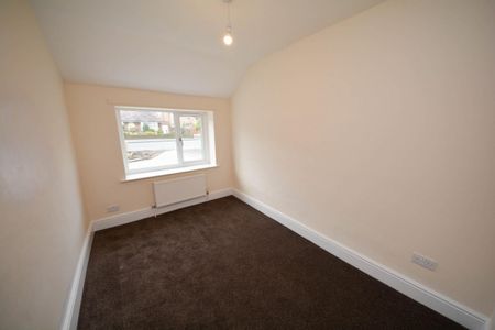 2 bed Bungalow - Semi Detached for Rent - Photo 5