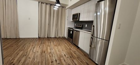 For Lease - 7 Erie Avenue Unit# 410, Brantford, Ontario - Photo 4
