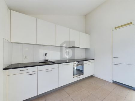 SUNNY, QUIET WITH A WIDE VIEW - Photo 2