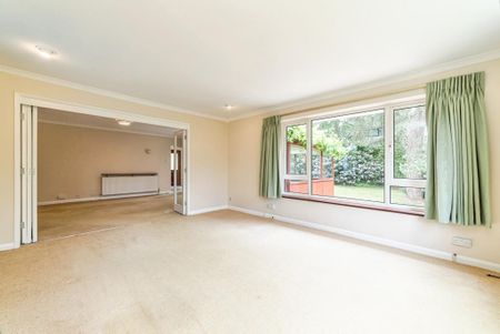 4 bedroom detached bungalow to rent - Photo 3