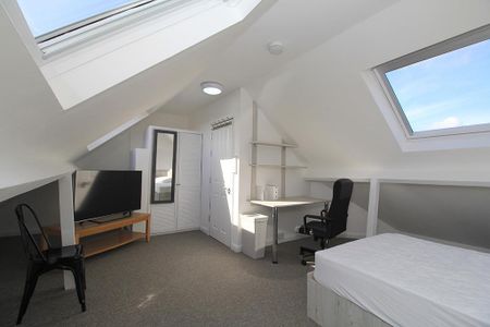1 bedroom in a house share to rent - Photo 5