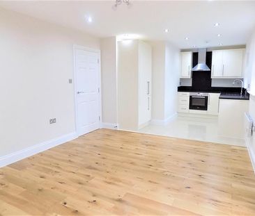 3 bedroom apartment to rent - Photo 6