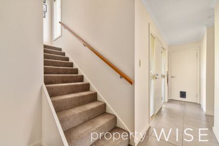 40 Connaught Crescent - Photo 2