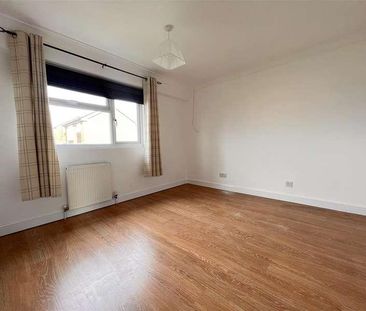 Home Farm, Highworth, Swindon, SN6 - Photo 5