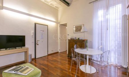 Spanish Steps .Charming two-room apartment with balcony. In residence with dayluy cleaning , A/C wifi , consierge. Rif #1965 - Photo 5
