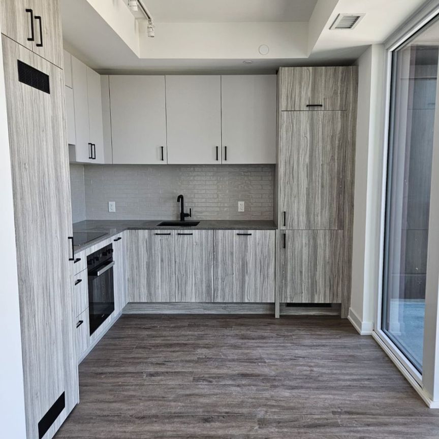 For Lease - 5 Quarrington Lane Unit# 2004, Toronto, Ontario - Photo 1