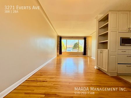 STUNNING 3+1BEDROOM/1.5 BATH HOME IN SOUTH WINDSOR + UTILITIES - Photo 5