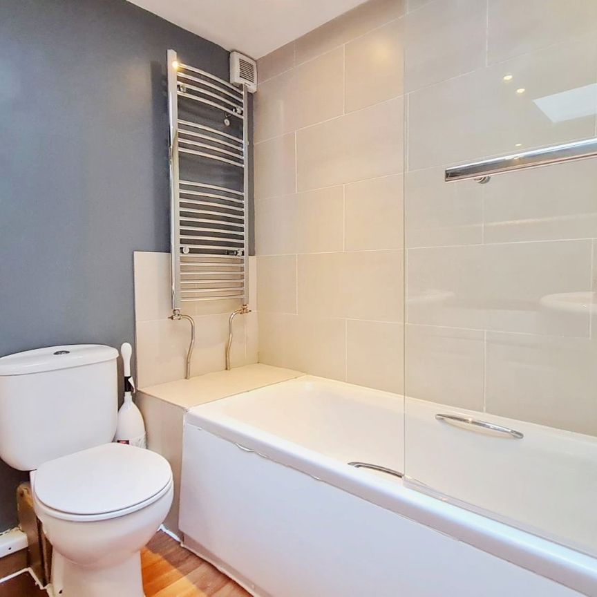2 bedroom maisonette to rent - Photo 1