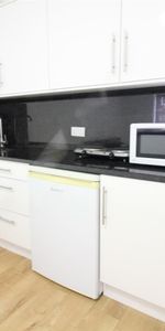 Marlborough Road, Uxbridge - Photo 3