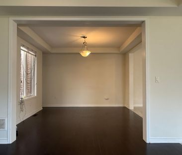 For Lease - 18 Dolucci Crescent, Brampton, Ontario - Photo 2