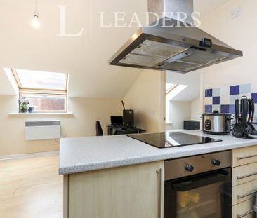 1 bedroom flat to rent - Photo 4