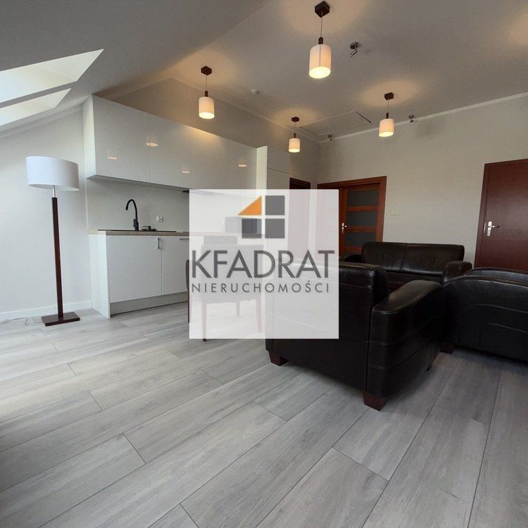 Apartament 3 sypialne plus salon w centrum WYNAJEM - Zdjęcie 1