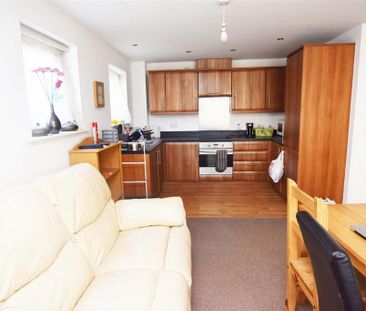 2 bedroom apartment to rent - Photo 4