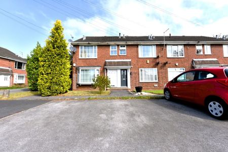 1 bedroom Flat in Abbeydale Grove, Leeds - Photo 5