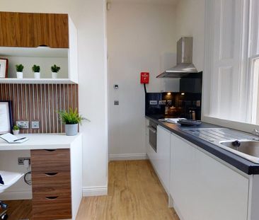 Studio to rent - Photo 2