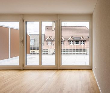 Traumhafte 2.5-Zimmer-Attika im Herzen von Biel - Photo 2
