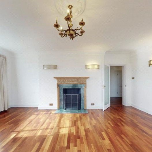 North Gate, St John’s Wood - Photo 1