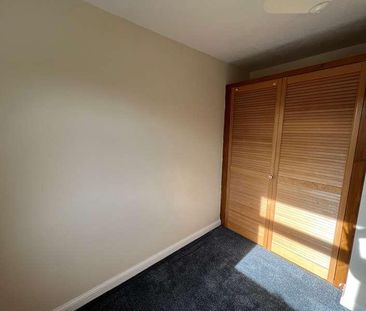 Shard Close, East Hunsbury, Northampton, NN4 - Photo 4