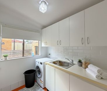 SPACIOUS HOUSE - Photo 6