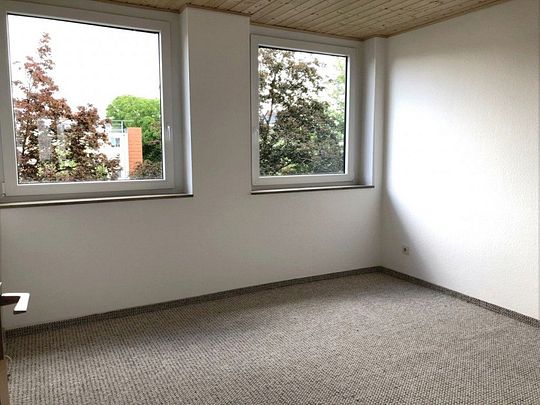 **VERMIETET** Helle 3-Zimmer-Wohnung mit Sonnenbalkon in angenehmer Stadtlage…. - Foto 1