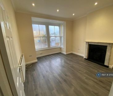 3 bedroom end of terrace house to rent - Photo 4