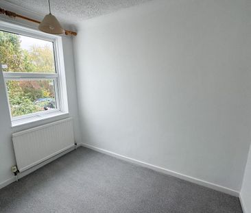 2 bedroom end of terrace house to rent - Photo 6