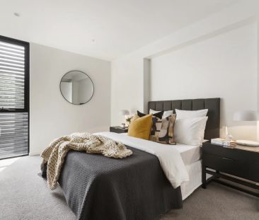 Sensational Carr Architect Designed Quiet Rear Town Residence - Photo 6