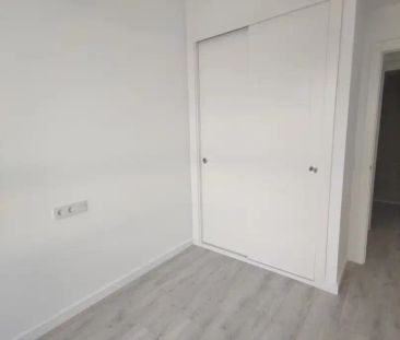 Piso de alquiler en Calle Navarro Ledesma, El Cónsul - Ciudad Unive... - Photo 5