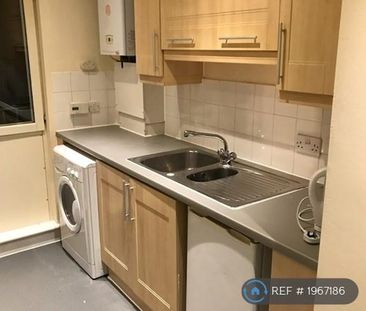 1 bedroom flat to rent - Photo 6