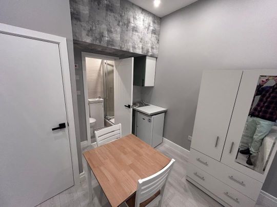 Studio Flat, Amhurst Road, E8 - Photo 1